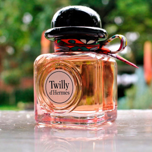 Hermes Twilly d'Hermes: пряные и имбирные копии