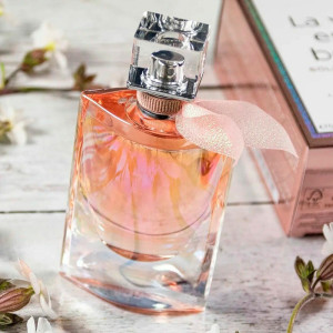 Похожие на Lancome La Vie Est Belle женские духи